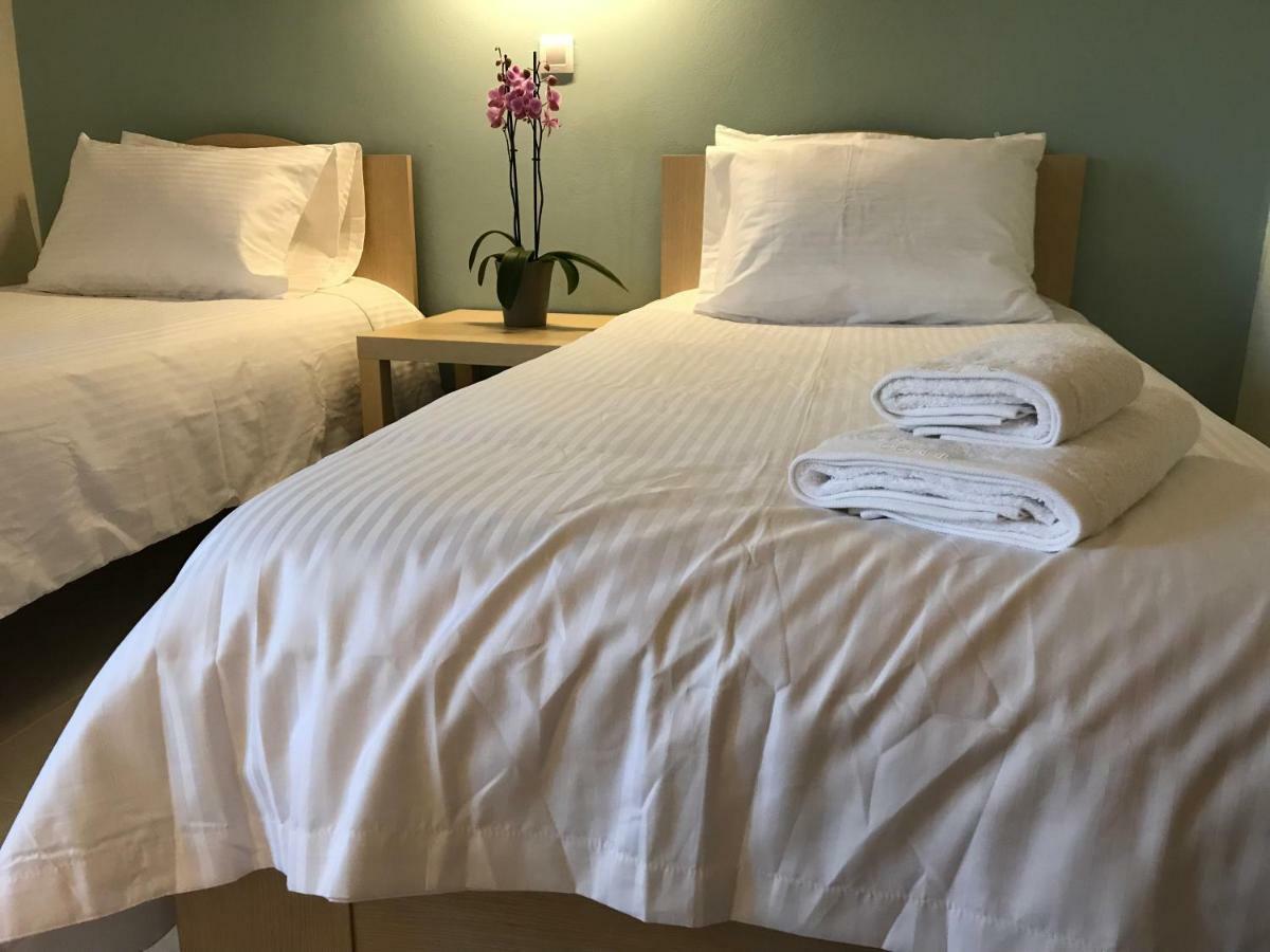 Sirios Apartament *